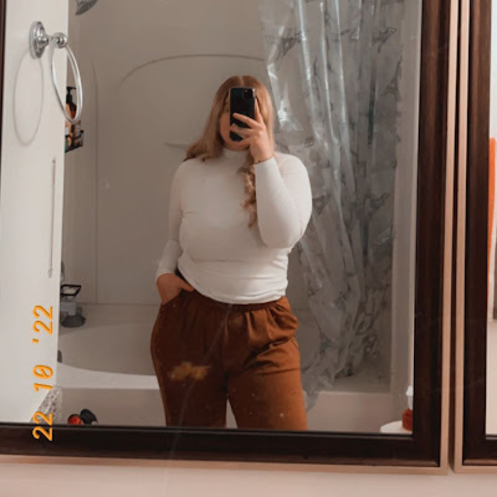 Meet your Posher, Sara